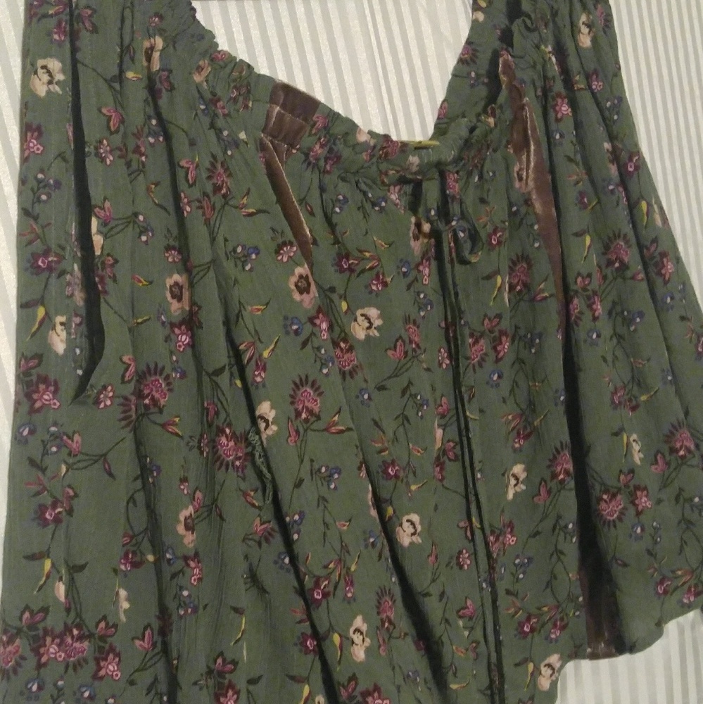 Flowered top